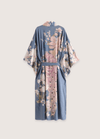 My Store Langer hellblauer Kimono mit Blumen  und Pfauenmuster Langer hellblauer Kimono mit Blumen  und Pfauenmuster