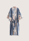 My Store Langer hellblauer Kimono mit Blumen  und Pfauenmuster Langer hellblauer Kimono mit Blumen  und Pfauenmuster
